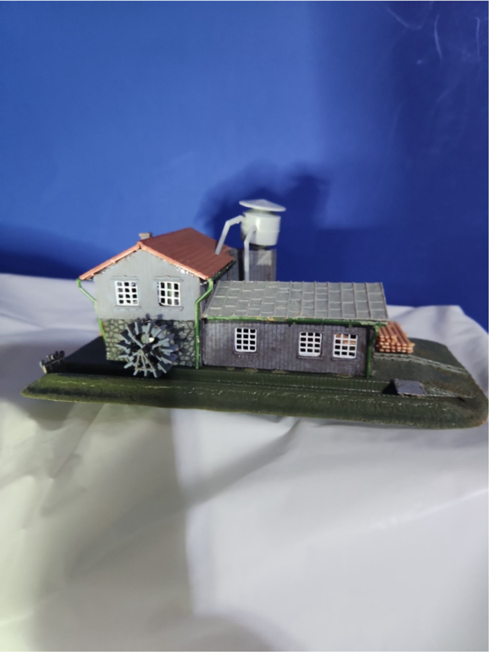 N Scale Pola Sawmill Water Wheel Model Railroad Building Assembled